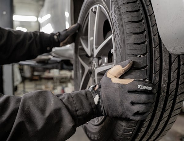 Al Mahir technician at work